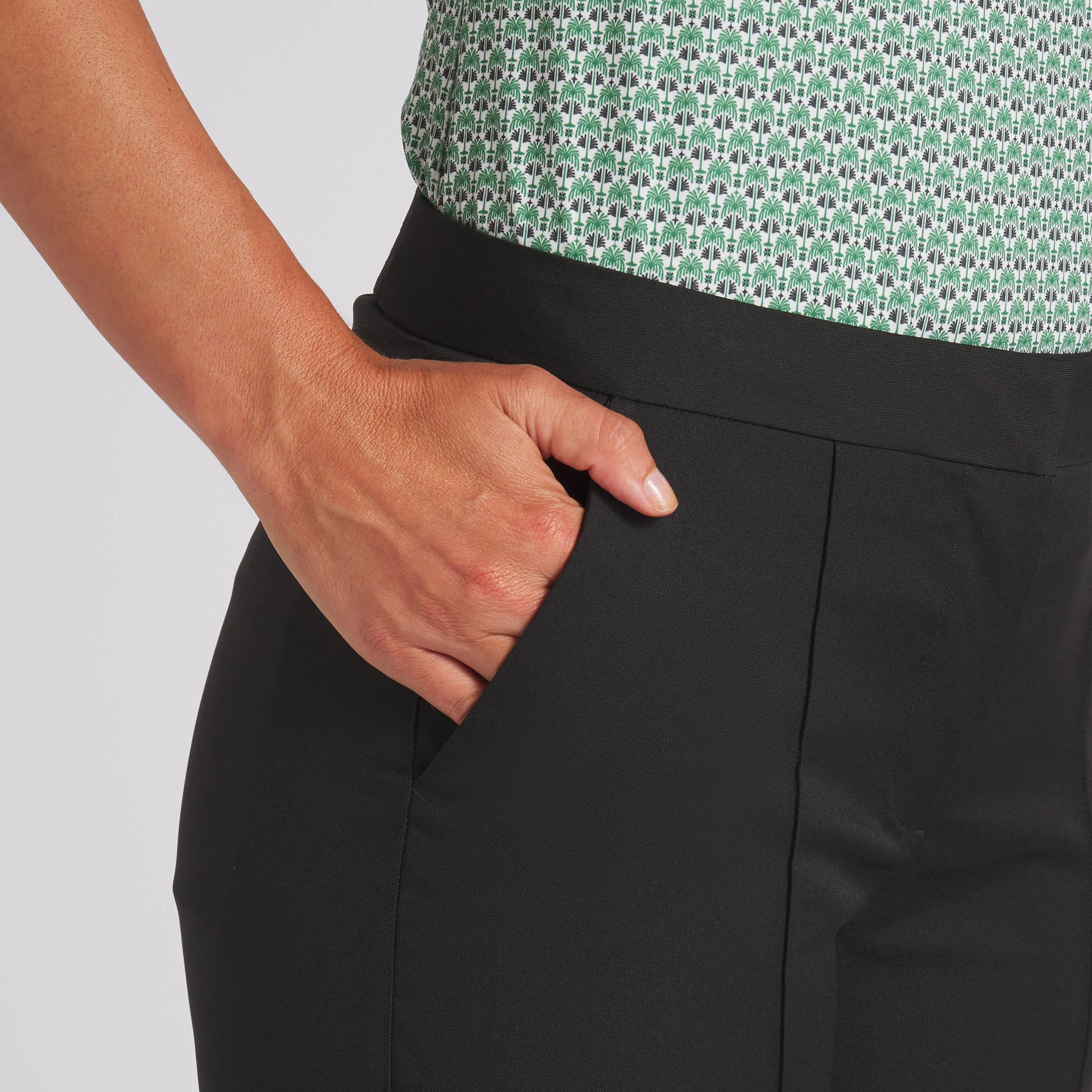 Women's Costa 8.5" Golf Shorts - Image 14